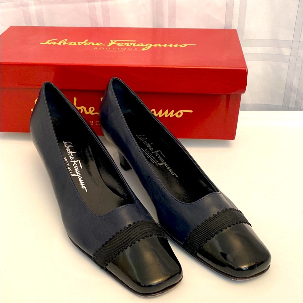 Salvatore Ferragamo “Flight” Blue Leather & Black Patent Leather Heels Size 7.5